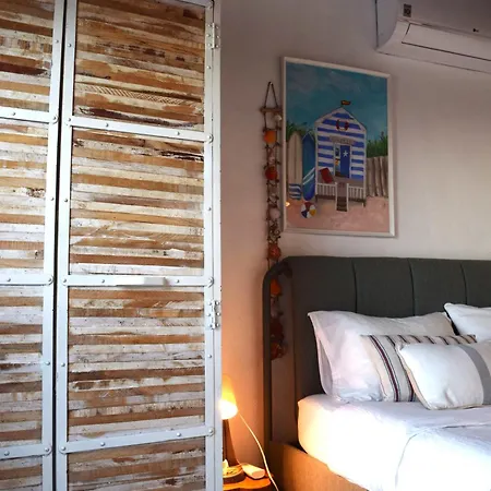 House With Sea View In The Old Town Of Vakantiehuis *