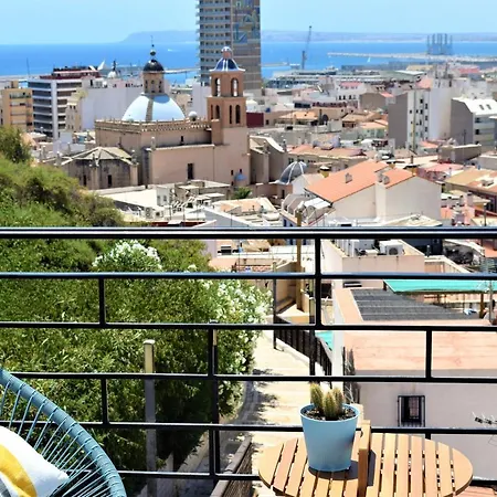 House With Sea View In The Old Town Of *