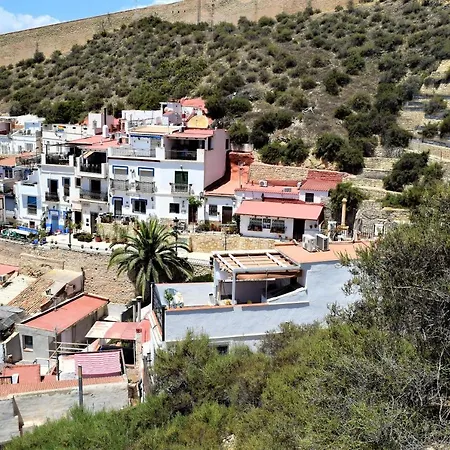 Dom wakacyjny House With Sea View In The Old Town Of
