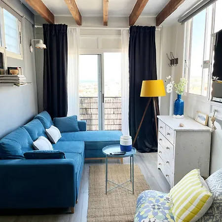 House With Sea View In The Old Town Of